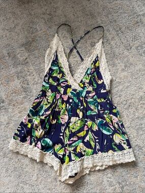 Forever 21 Navy Floral Lace-Trim Romper